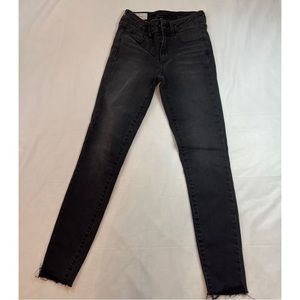 Gap Women’s Universal Jeggins Mid-Rise Wash Black Jeans Size: 25